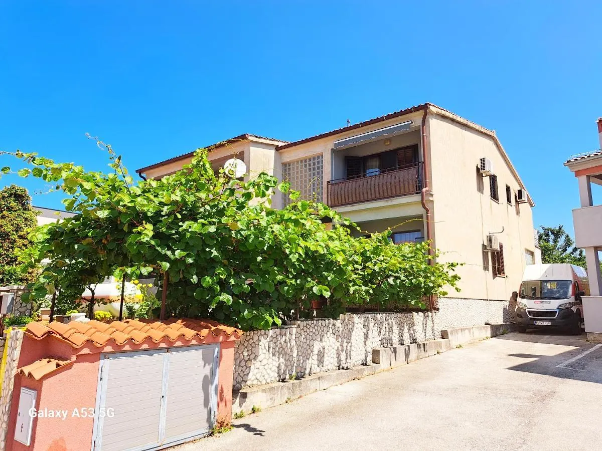 Holiday Apartment Kate Valbandon Κροατία